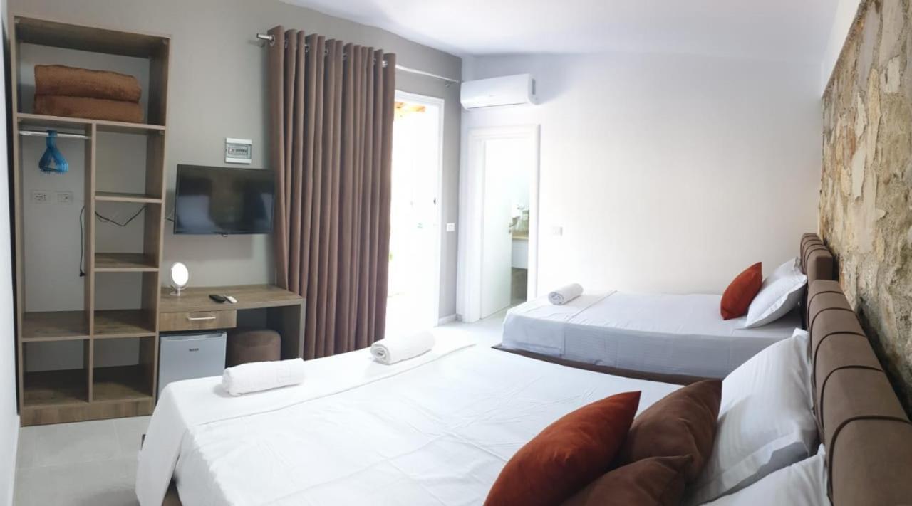Mezzanine Bay Hotel Himara Kültér fotó
