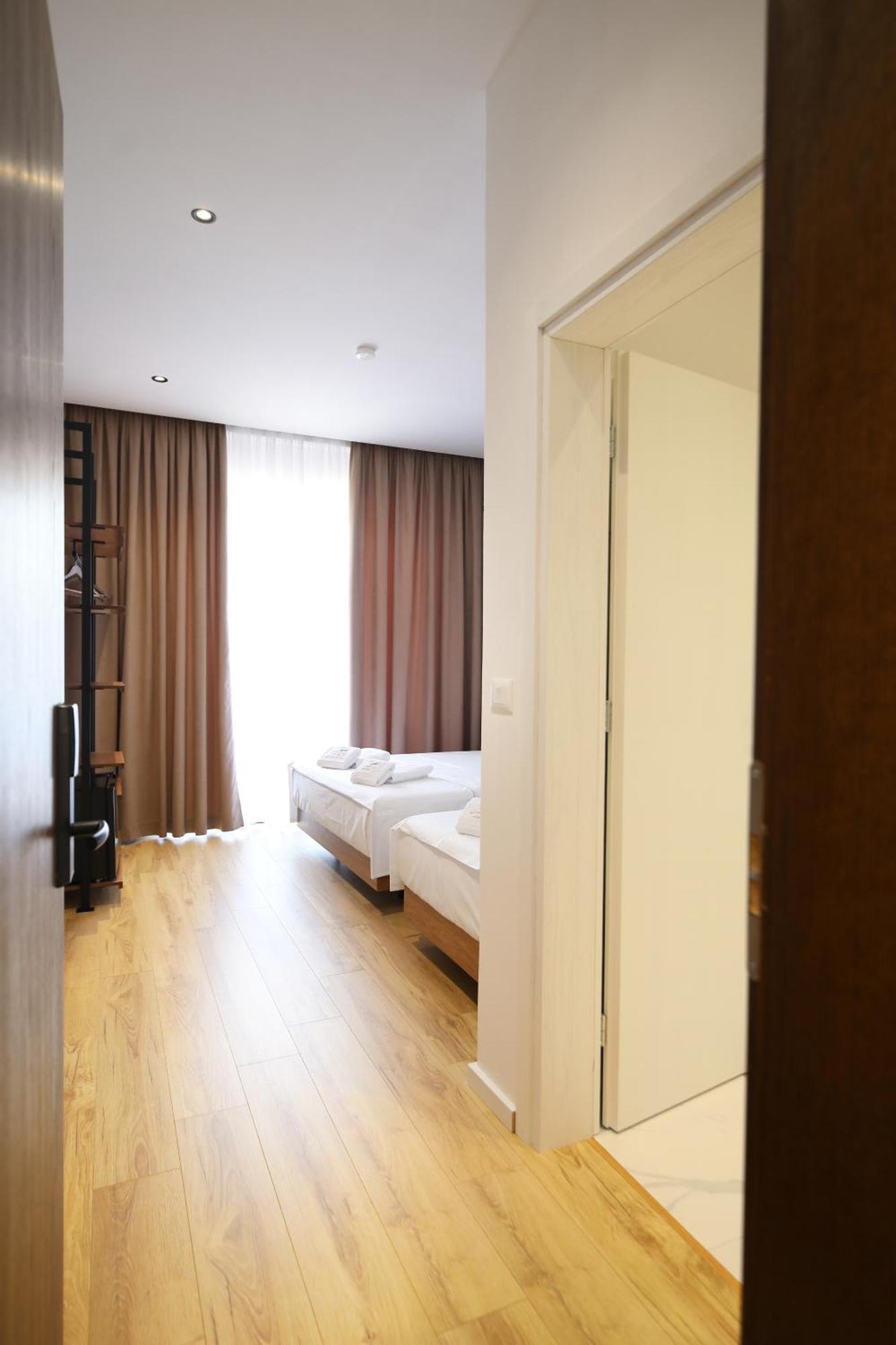Mezzanine Bay Hotel Himara Kültér fotó